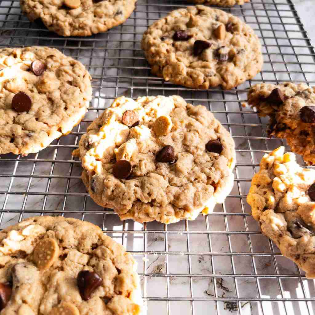 Chewy Oatmeal Peanut Butter Chocolate Chip Cookies