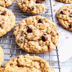 Oatmeal Peanut Butter Chocolate Chip Cookies