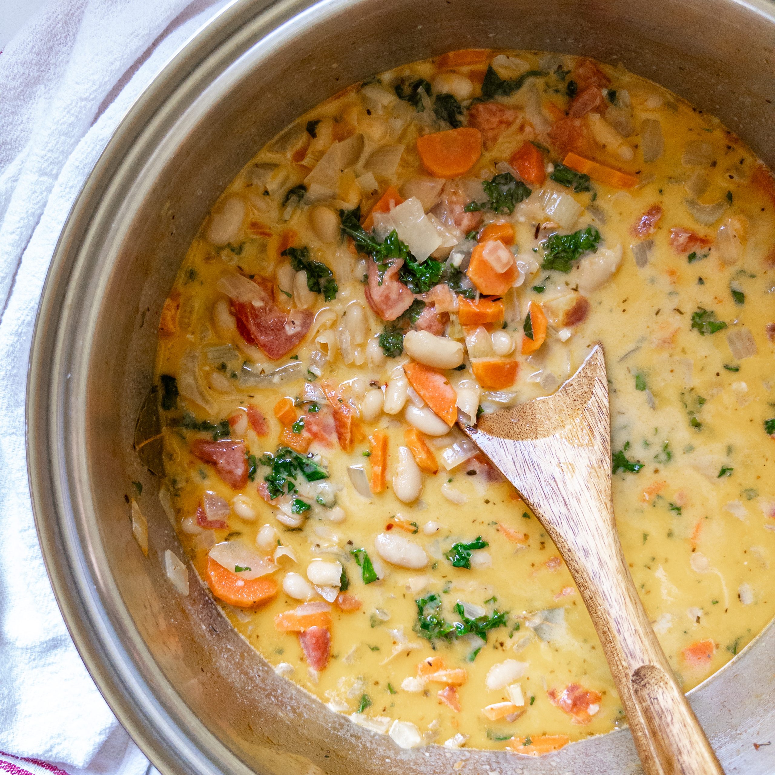 Tuscan Soup with Cannellini Beans