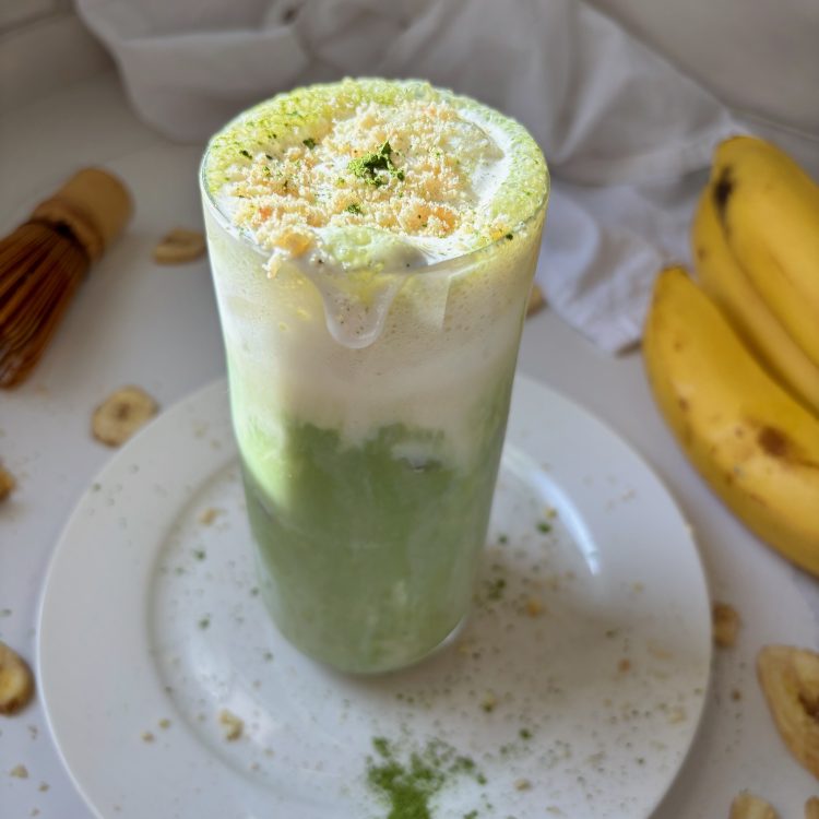 Banana Cream Matcha Latte
