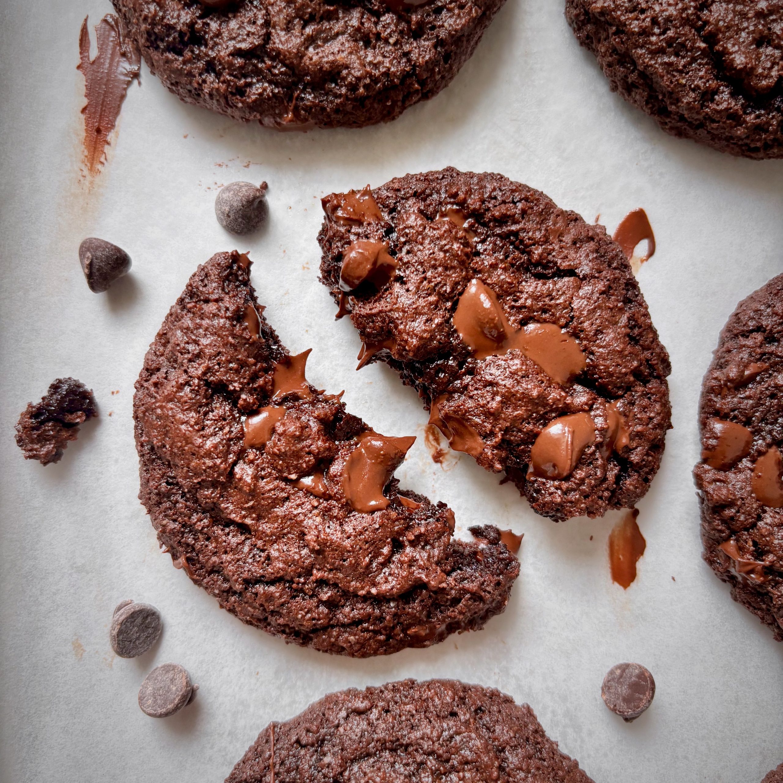 Melty Chocolate Chip Almond Flour cookies