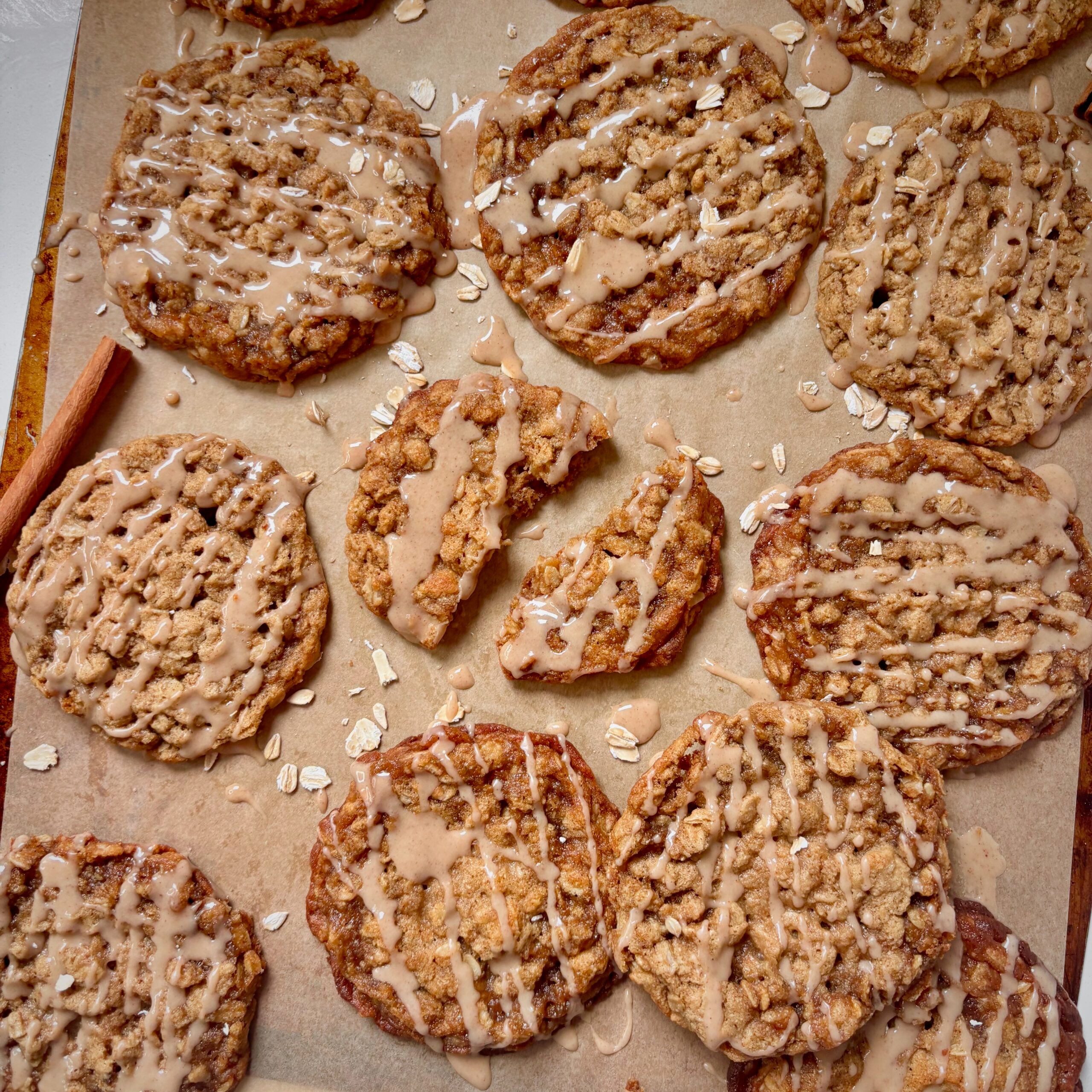 Chewy oatmeal cookies made with brown butter, maple syrup and warm spices